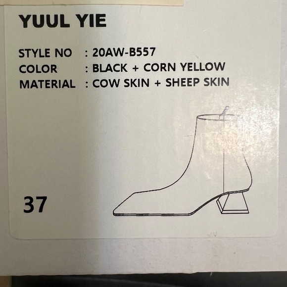 Yuul Yie square toe ankle boots EU 37/ US7 - Picture 4 of 4